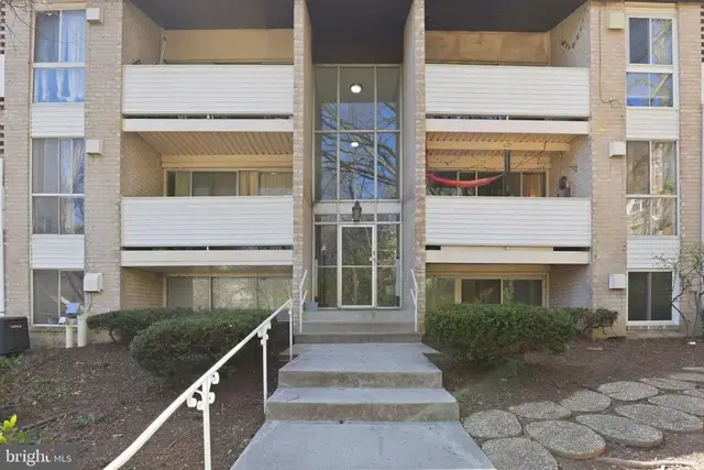 5616 Bismach Dr #101, Alexandria