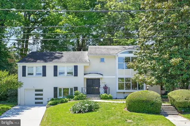 2828 Ellicott St Nw, Washington