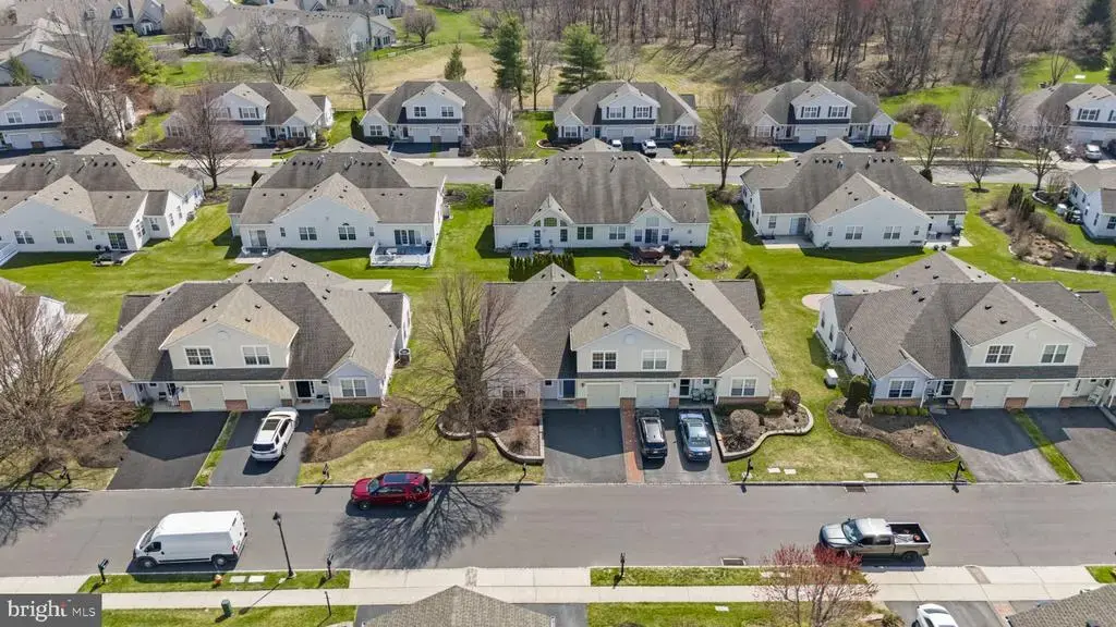 15 Lady Slipper Ln, LANGHORNE