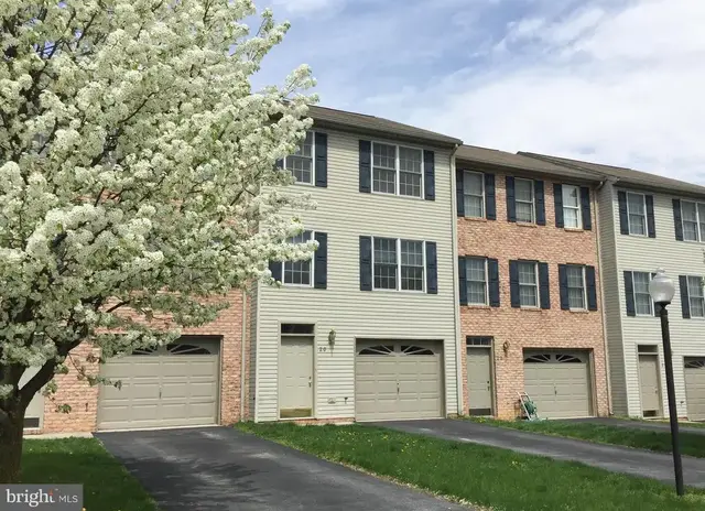 18 Grace Ave, Hanover