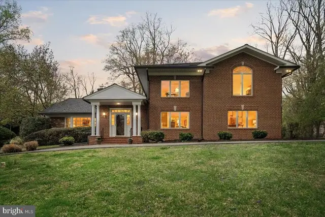 10810 Burbank Dr, Potomac