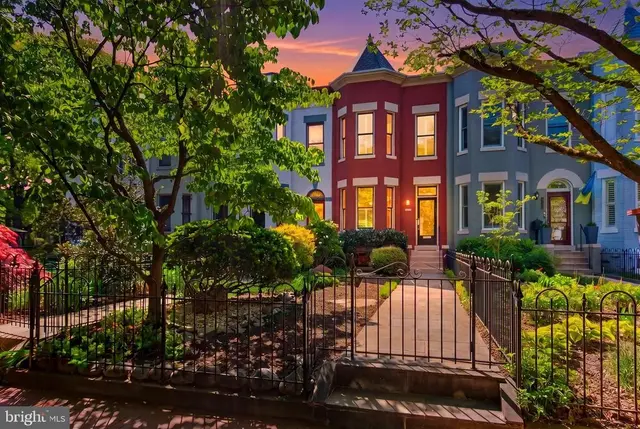 1381 North Carolina Ave Ne, Washington
