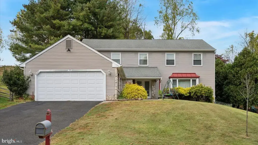415 Fox Hollow Dr, FEASTERVILLE TREVOSE