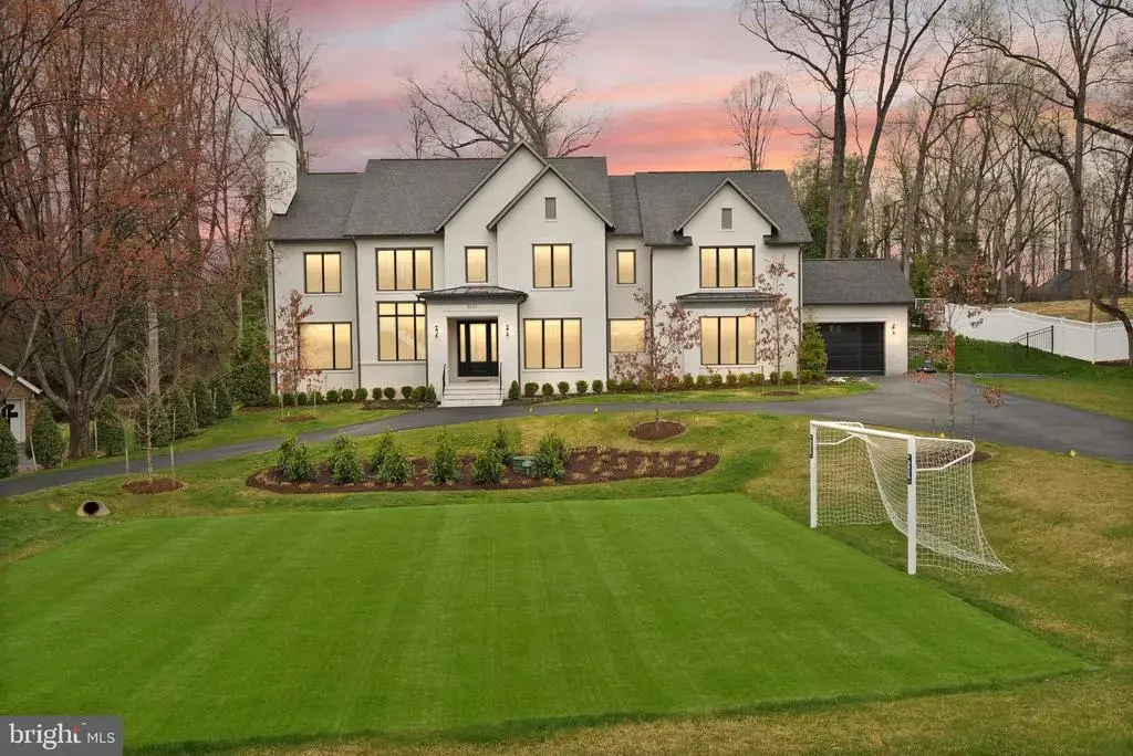 8230 Weller Ave, MCLEAN