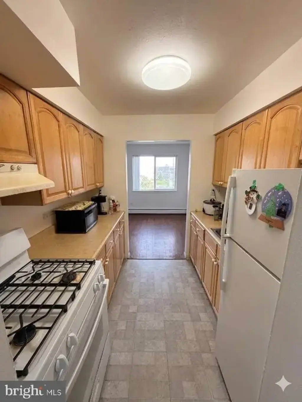 6-7 Pine Ln, EAST WINDSOR