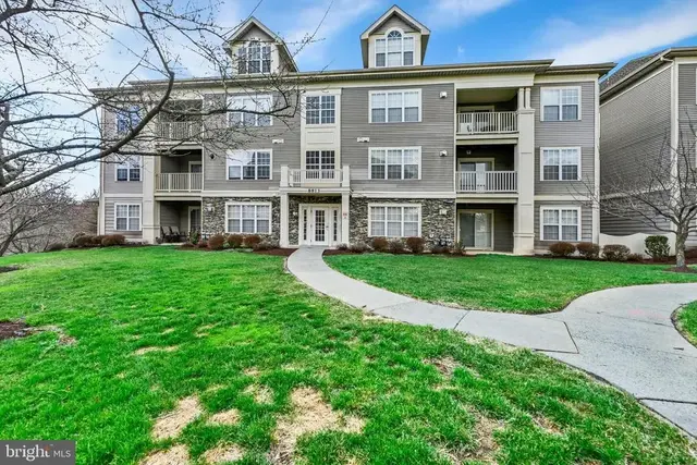 8813 Stone Ridge Cir #t-3, Pikesville