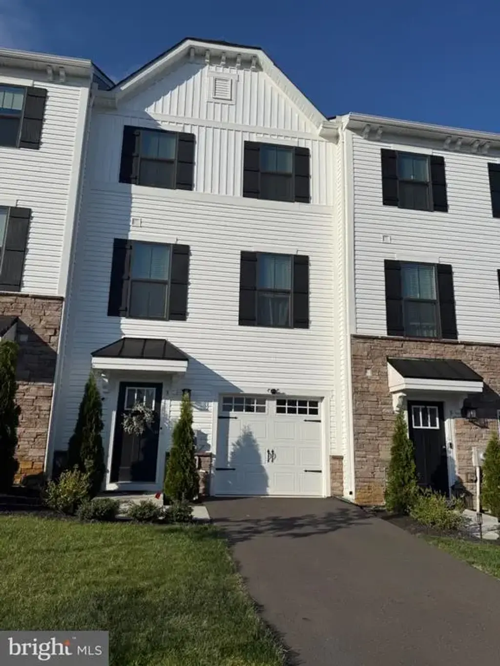 3 Cinnamon Ln, MOUNT LAUREL