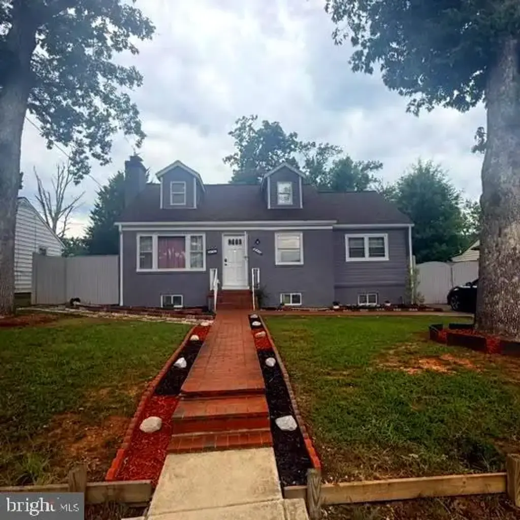 9406 Sheridan St, LANHAM