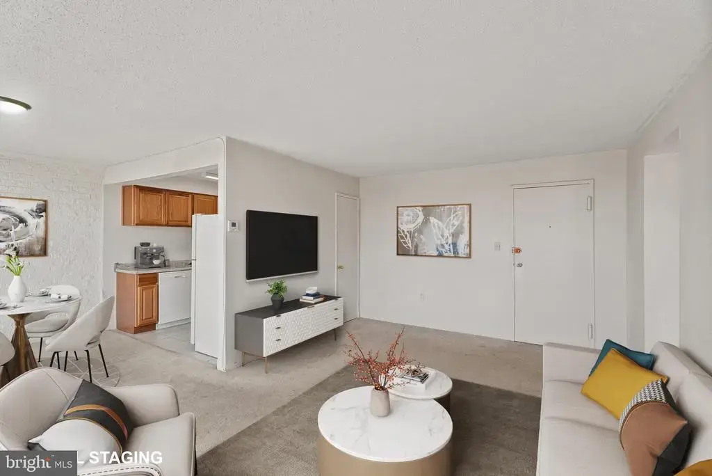 1824 Metzerott Rd #204, HYATTSVILLE
