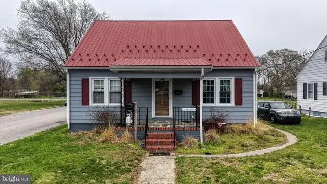 128 Brooklyn Ave, Laurel