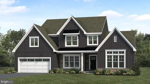 2229 S Autumn Chase Dr, Mechanicsburg