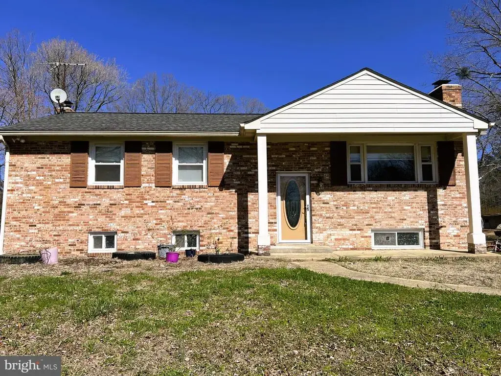 13220 Breezy Ct, WALDORF