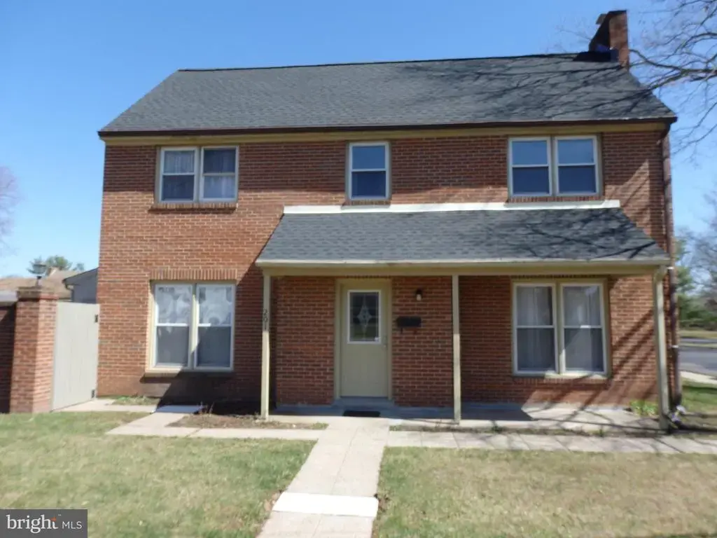 201 Lancaster Ct, QUAKERTOWN
