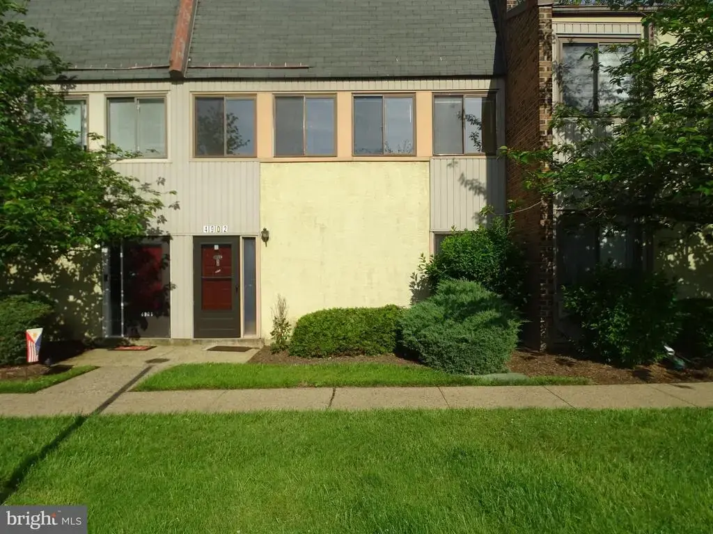 4902 Oxford Ct, BENSALEM