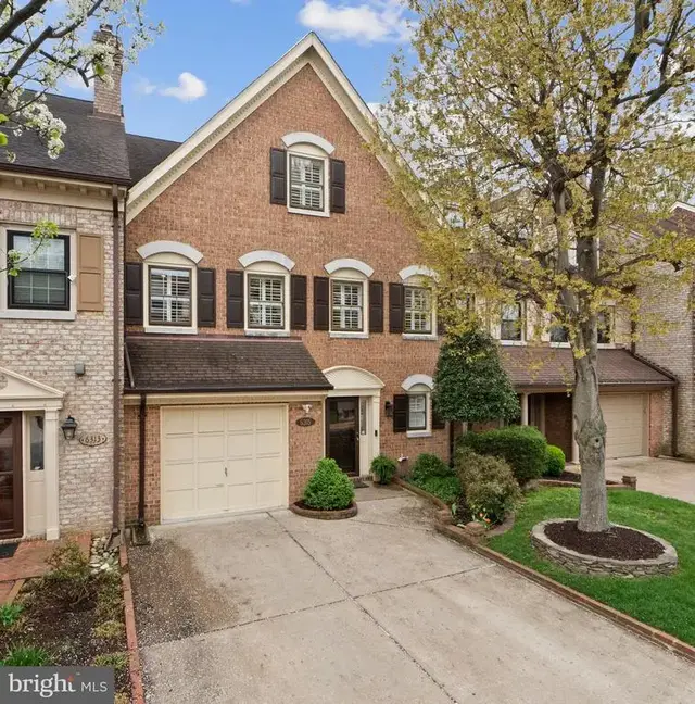 6315 Manchester Way, Alexandria