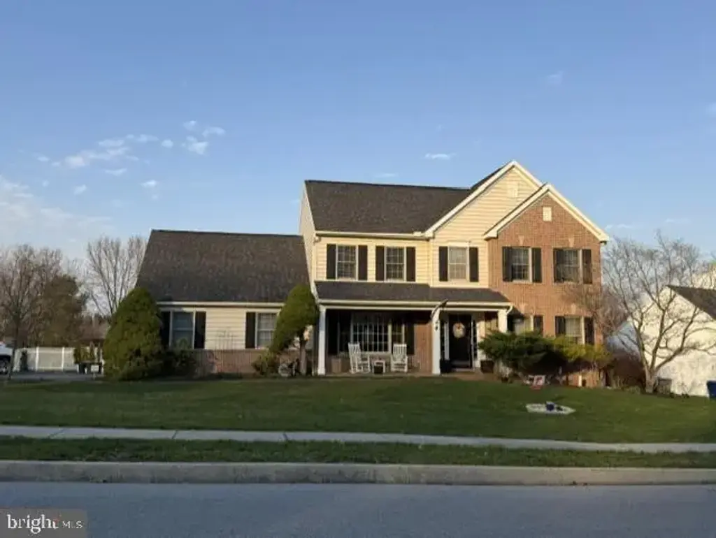 315 Kent Dr, HARRISBURG