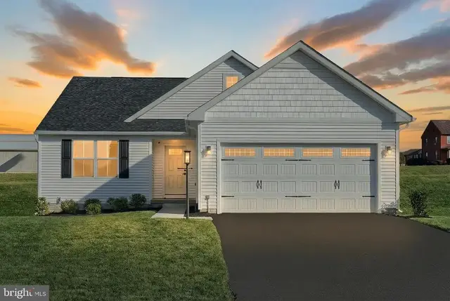 77 Summerfield Dr, Hanover