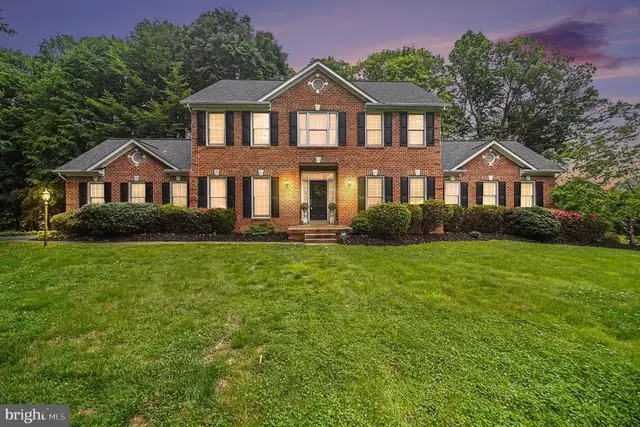 7182 Brewster Ln, Warrenton