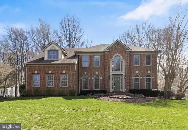 99 Hummingbird Ct, Dunkirk