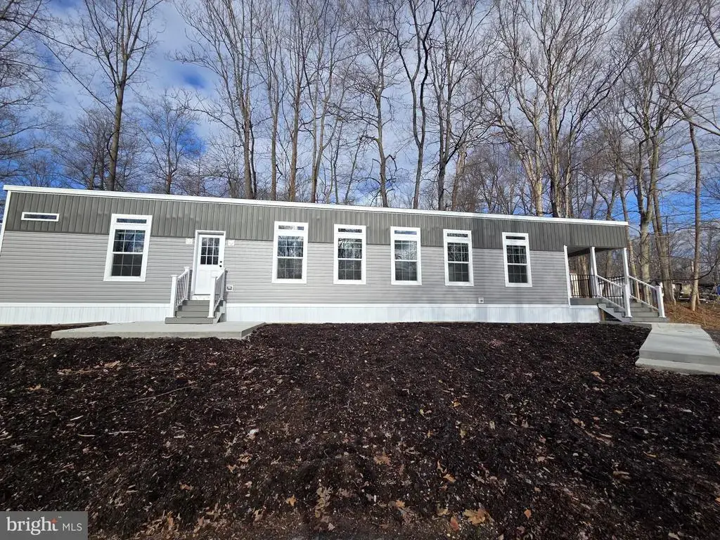 17 Shadywood Dr, QUAKERTOWN