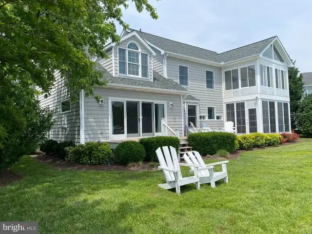 115 W Pier St, Oxford