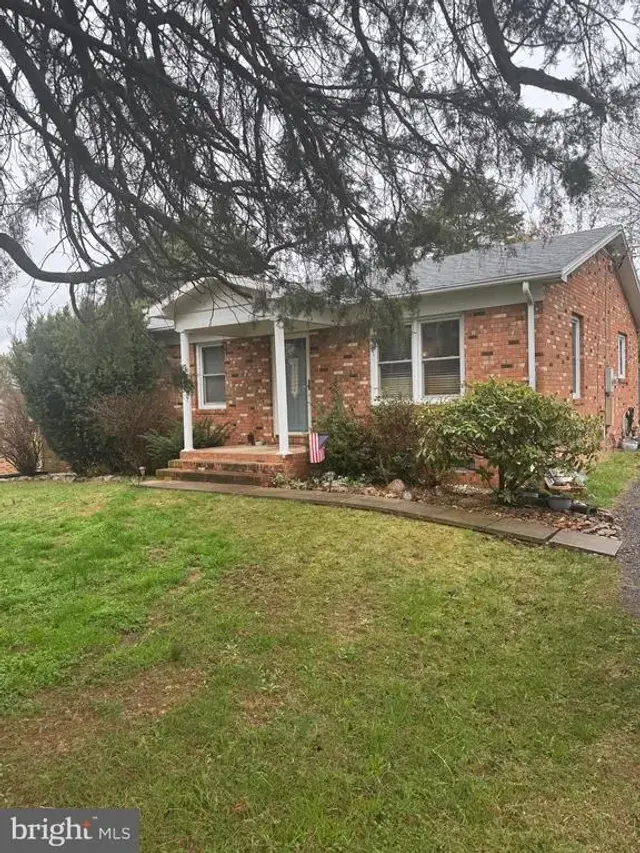 2 Massanutten Pl, Luray