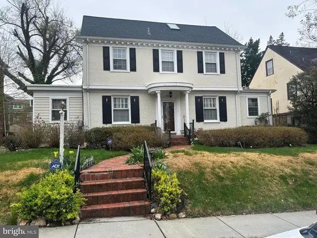 1332 Jonquil St Nw, Washington
