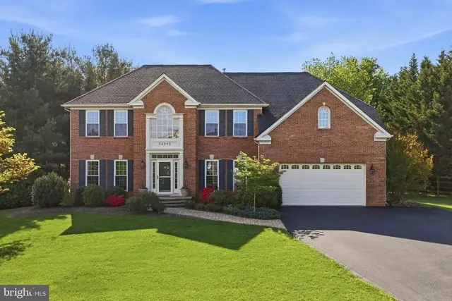24213 Hailey Dr, Damascus