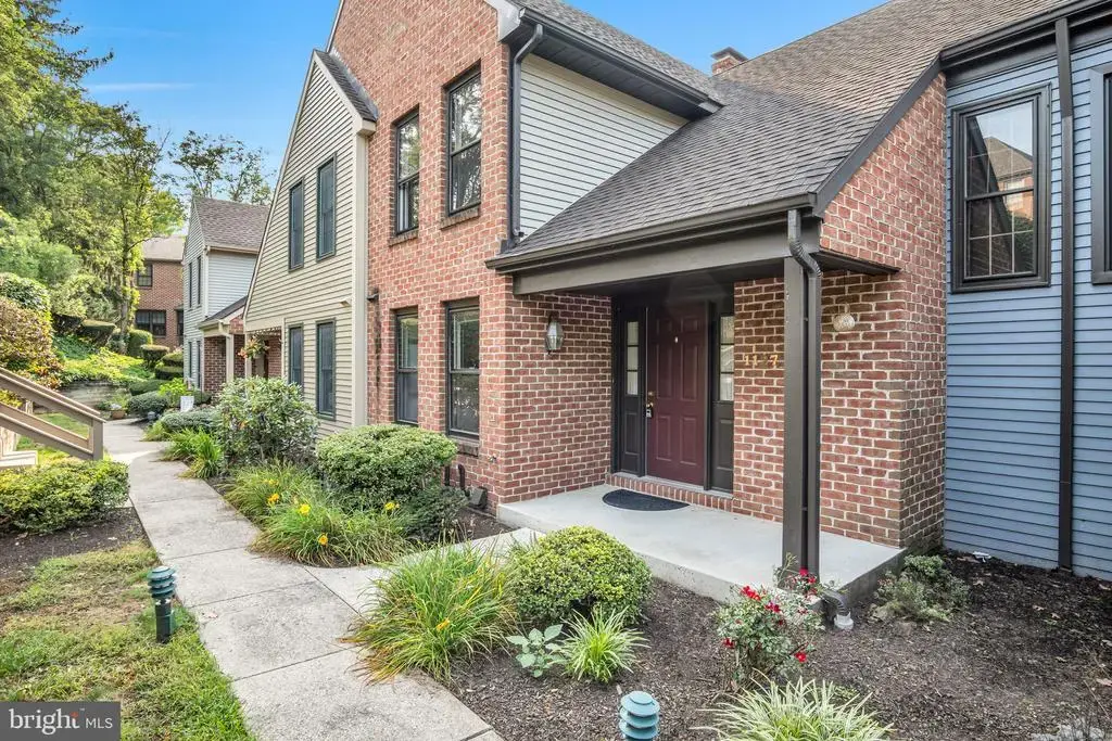 1127 Wicklow Ct, HUMMELSTOWN