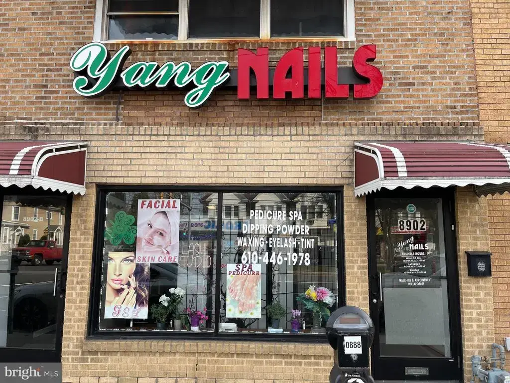 8902 W Chester Pike, UPPER DARBY