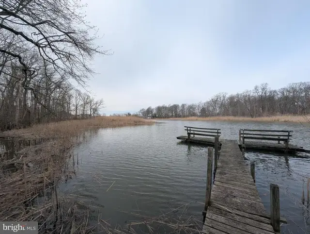 Lake Dr, Aberdeen