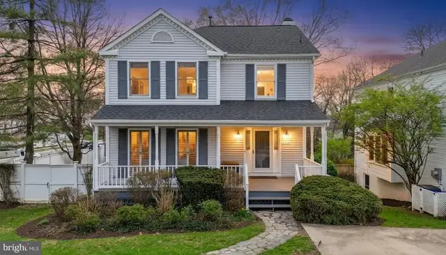 2300 Warren Ct, Silver Spring