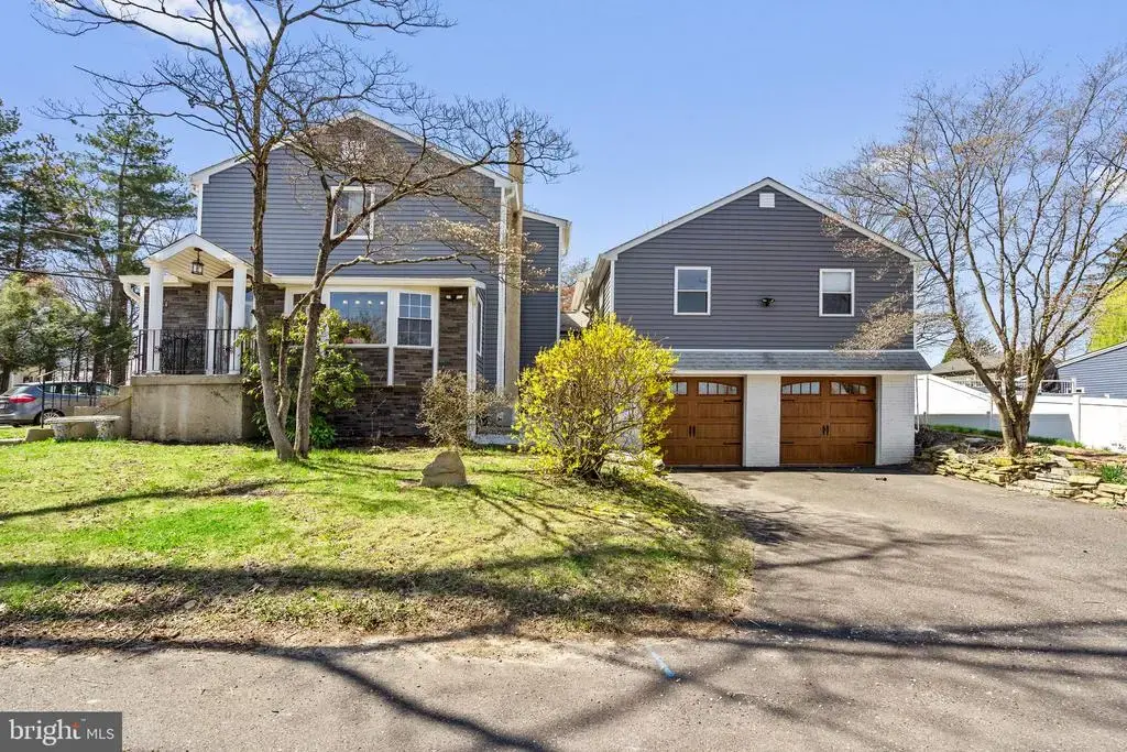 4564 Oak Ave, FEASTERVILLE TREVOSE