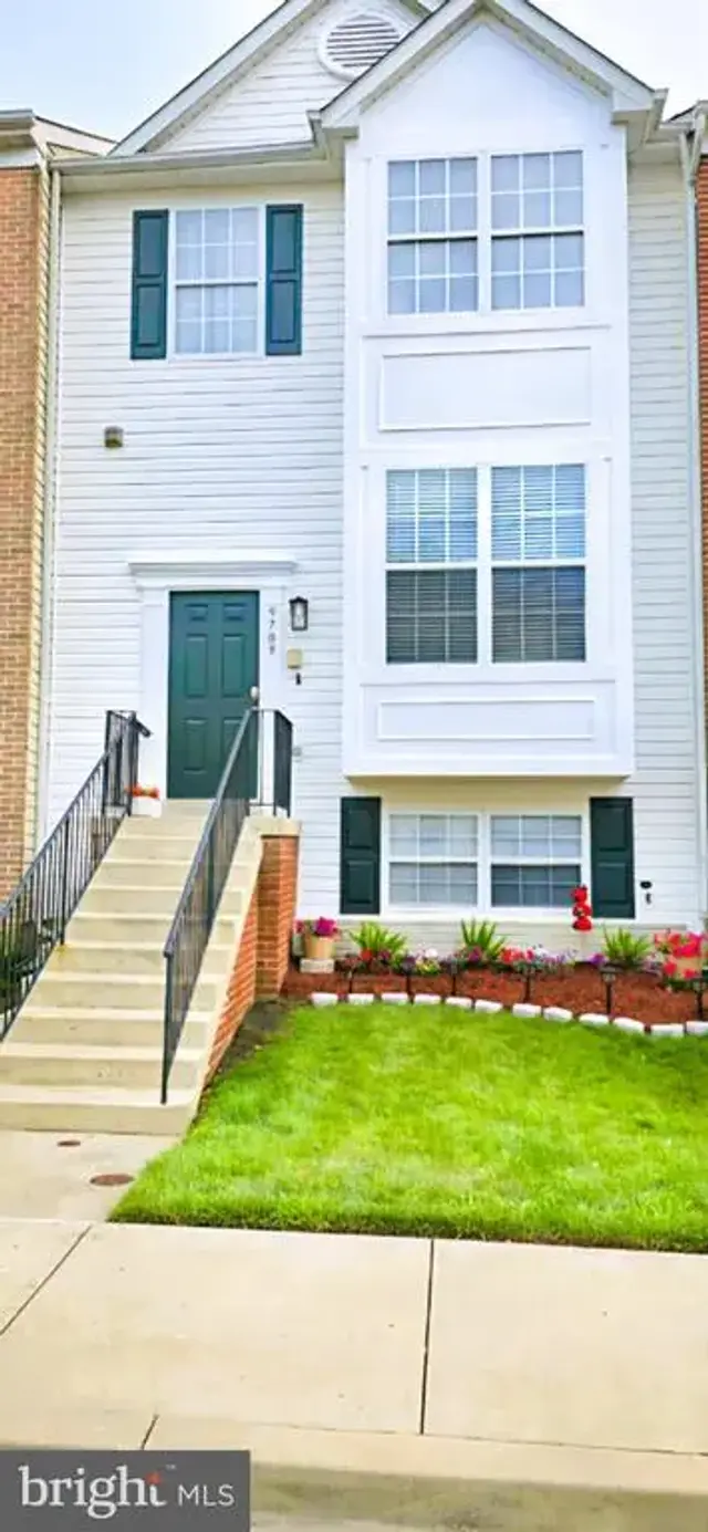 9709 Woodyard Cir, Upper Marlboro