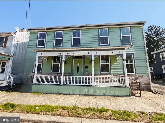 115 W Mount Vernon St, Smyrna