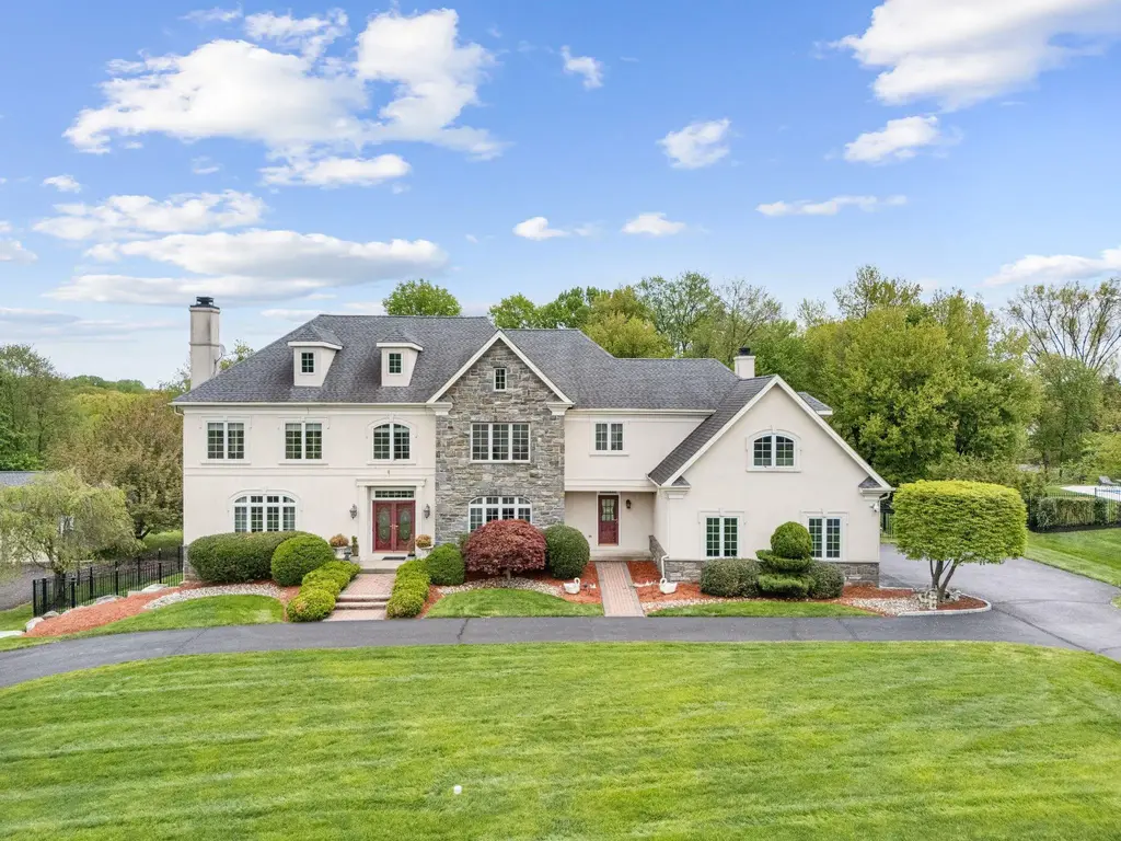 2205 Jefferson Ln, HUNTINGDON VALLEY