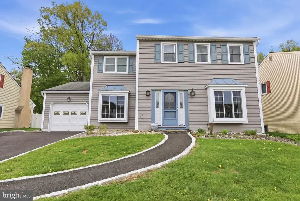 595 Buck Dr, FAIRLESS HILLS