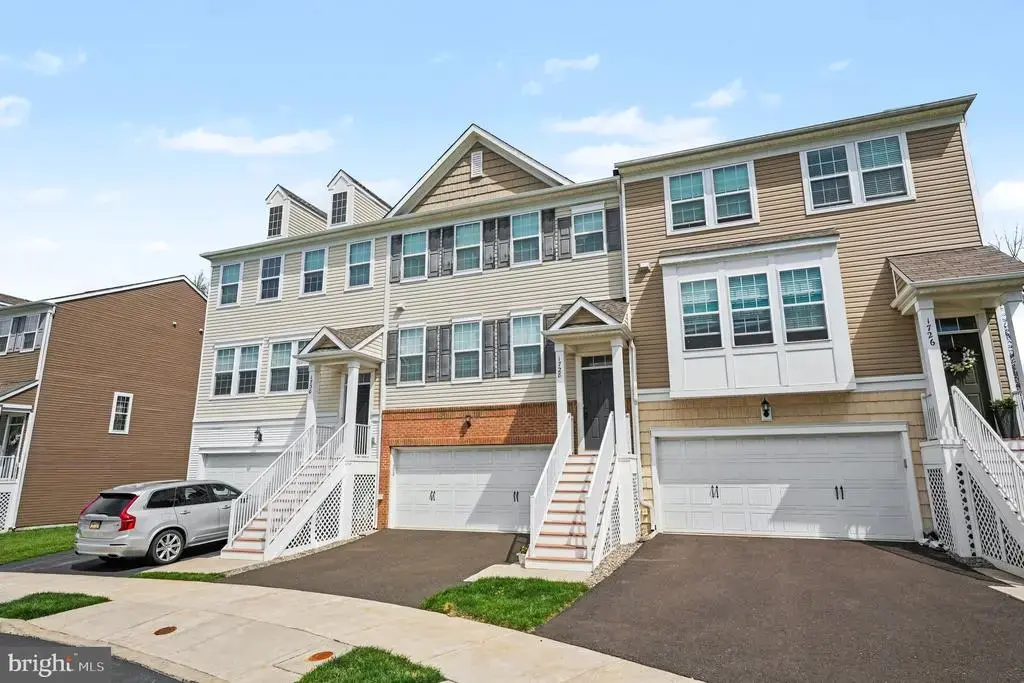 1728 Beacon Ln, WARRINGTON