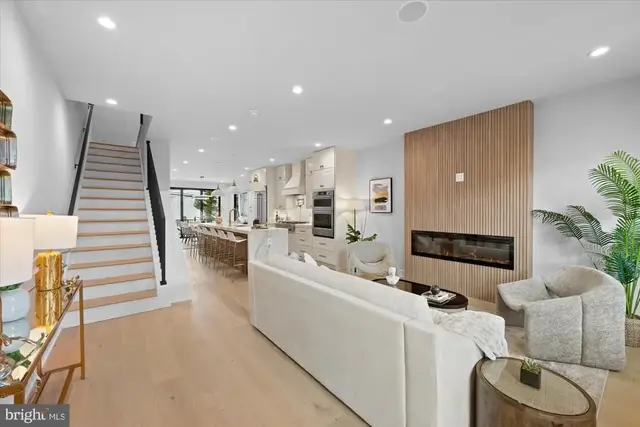 4441 Harrison St Nw, Washington