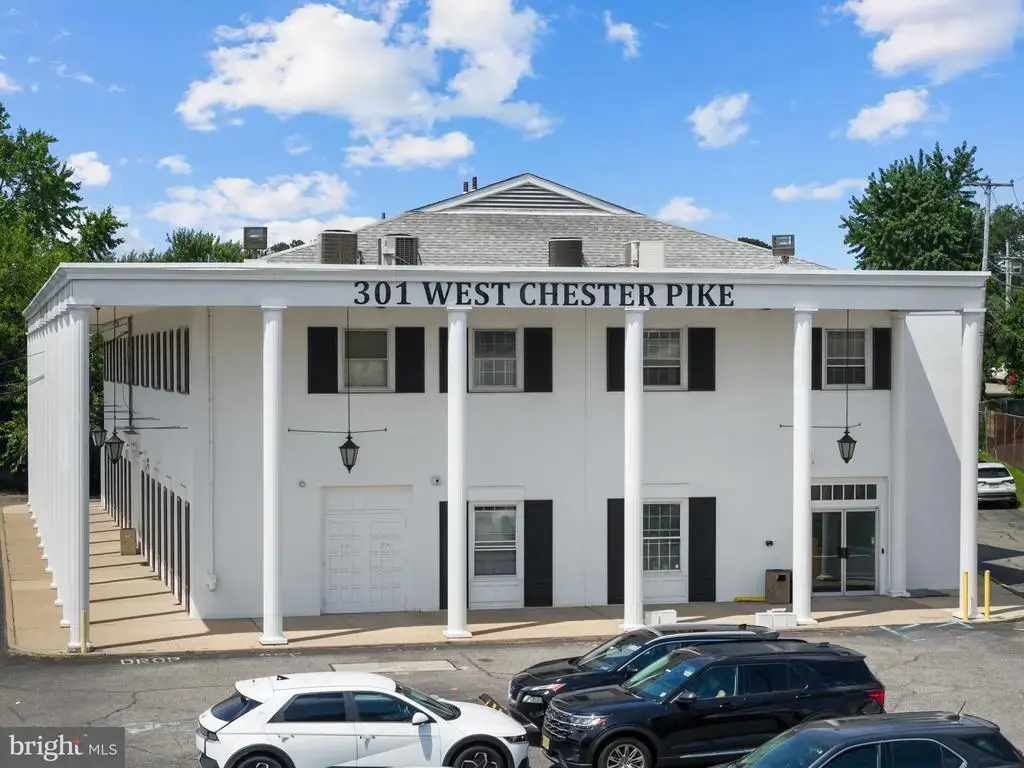 301 W Chester Pike #101, HAVERTOWN