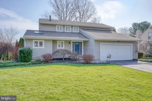 107 Country Flower Rd, Newark