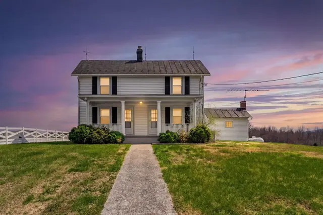57 School House Rd, Washington