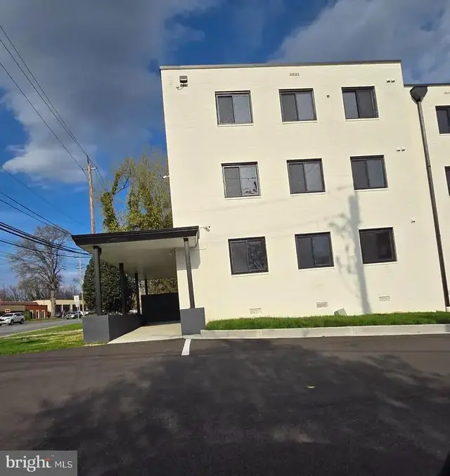 49 W Diamond, Gaithersburg