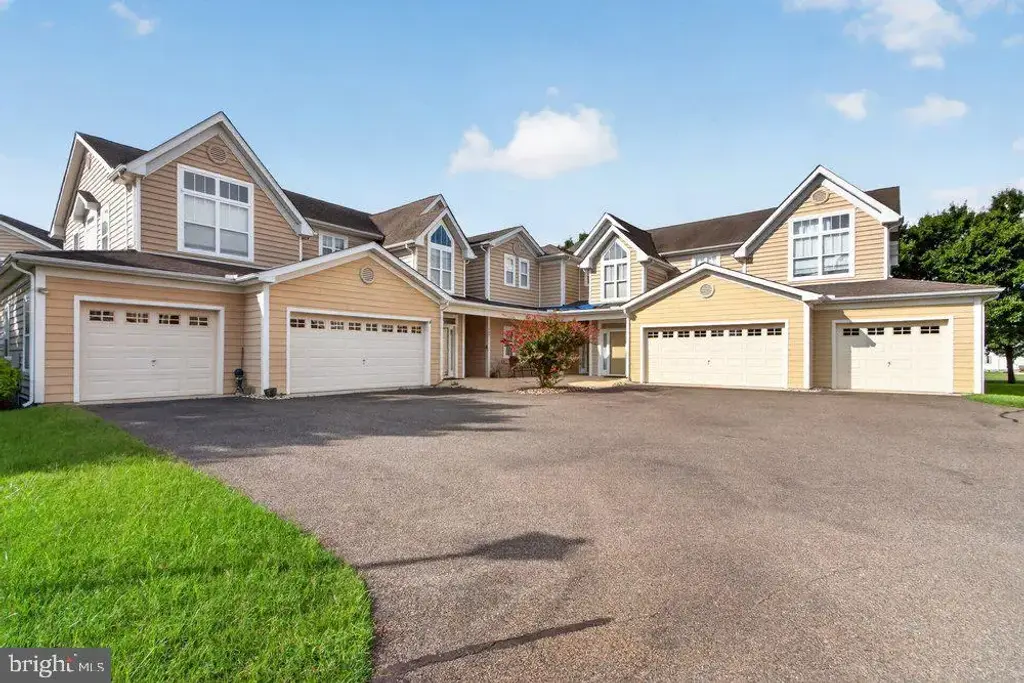 151 Aspen Ct, MILFORD