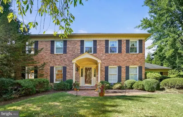 27 Raphael Rd, Hockessin