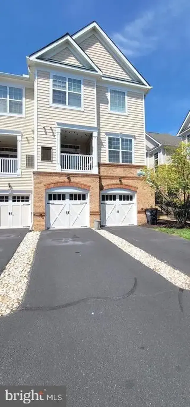 43840 Hickory Corner Ter #114, Ashburn