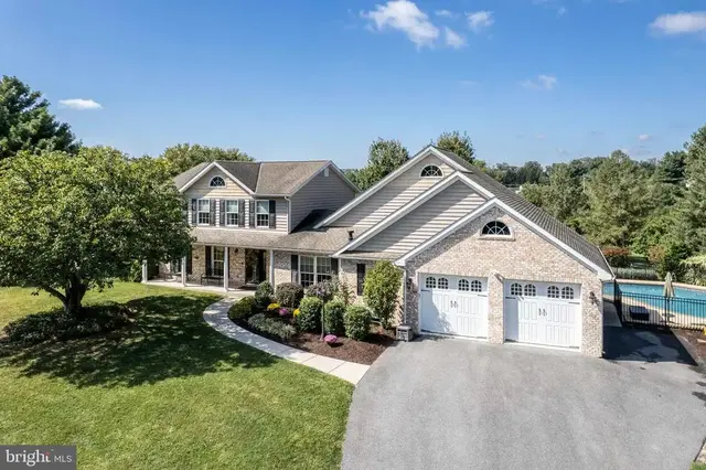 3297 Saint Georges Ct, Hampstead