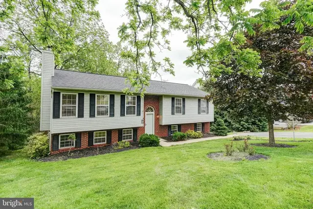 8813 Orchard Rd, Pikesville
