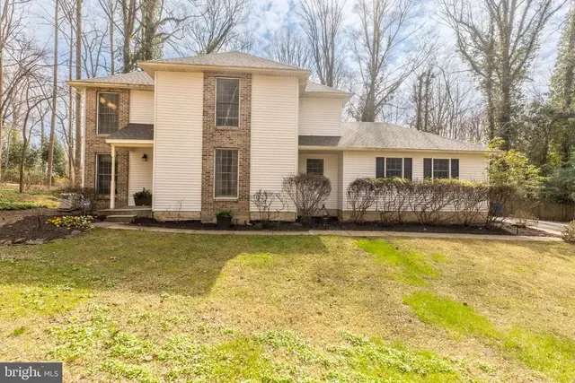 103 Great Circle Rd, Newark