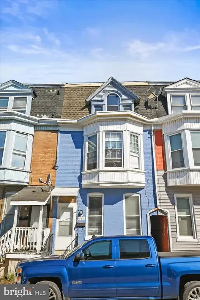 707 York St, York